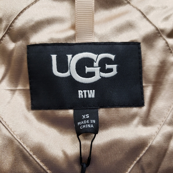 UGG RTW Women's Frankie Sherpa Faux Fur Trucker Jacket Camel XS NEW Cozy Neutral - Picture 2 of 7